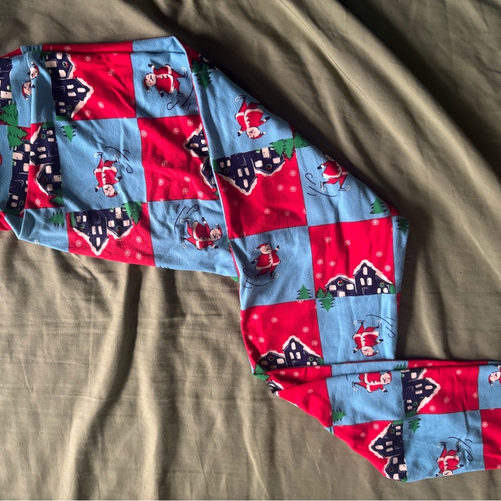 LuLaRoe Leggings in Red and Blue